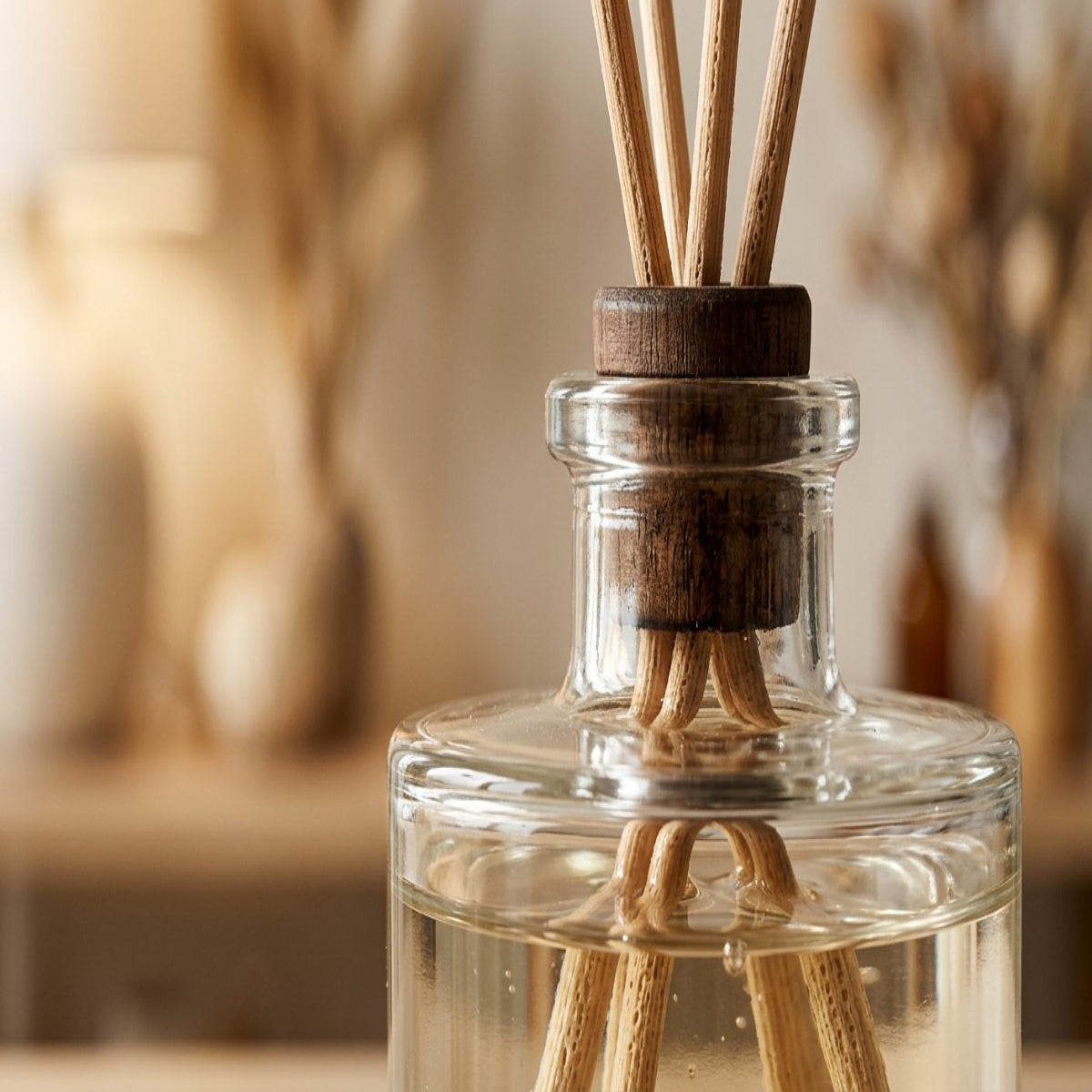 Clean Linen Reed Diffuser Set with Sticks, 6.7 fl oz